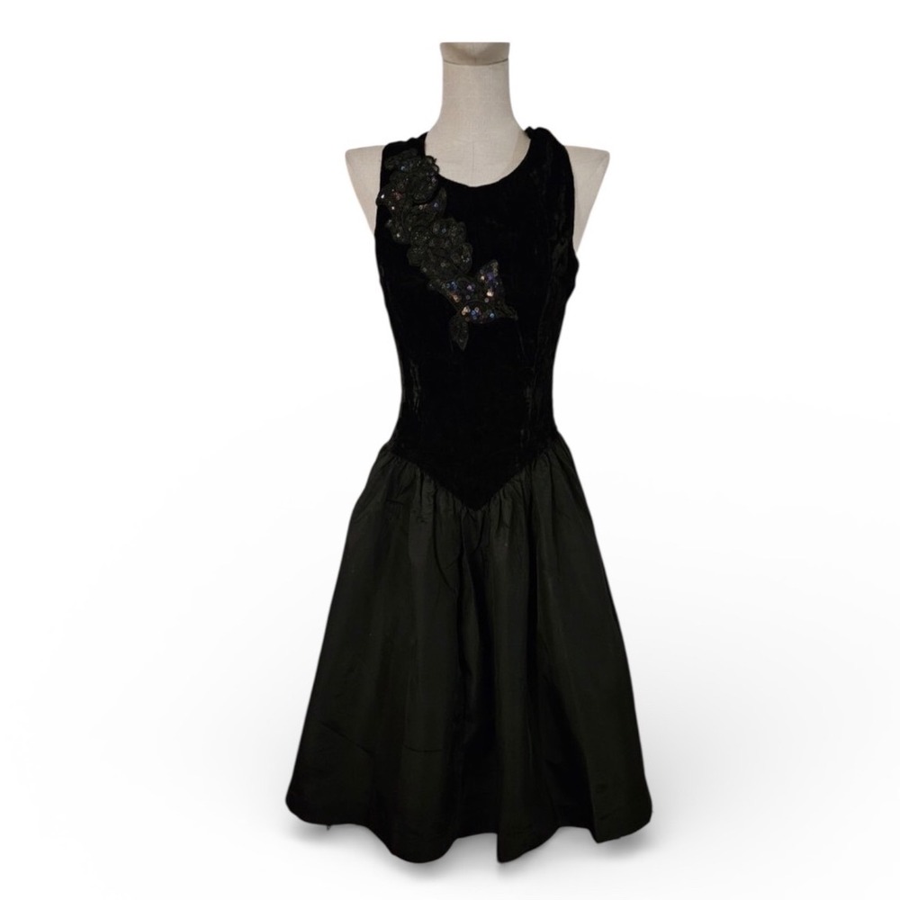 Gunne Sax by Jessica McClintock Black Velvet‎ Sequin Corset Waist Prom Dress 11